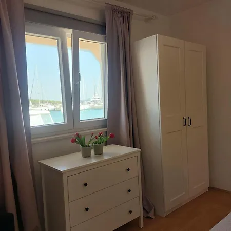 Charly Apartamento Betina (Sibenik-Knin)