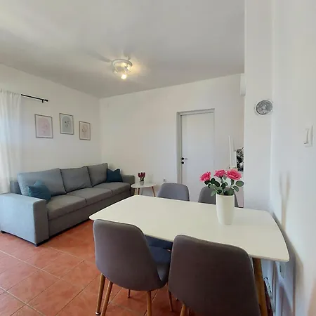Apartment Charly Betina (Sibenik-Knin)