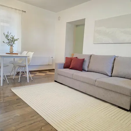 Charly Apartment