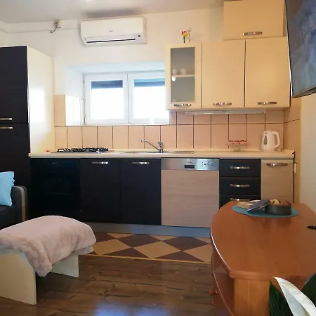 Charly * Betina (Sibenik-Knin)