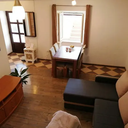 Apartment Charly *