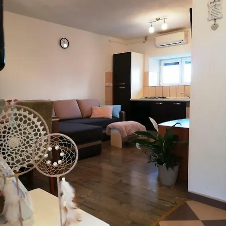 Charly Apartment