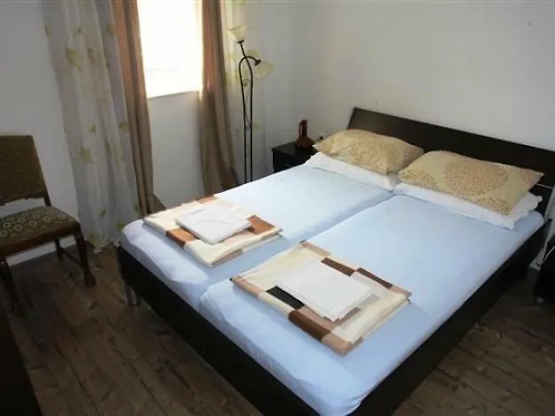 Charly Apartamento Betina (Sibenik-Knin)