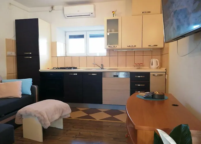 Charly * Betina (Sibenik-Knin)